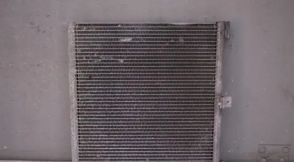 A/C cooling radiator (condenser)