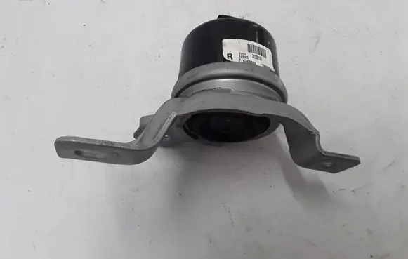 Volvo V60 Engine mount bracket 31330135
