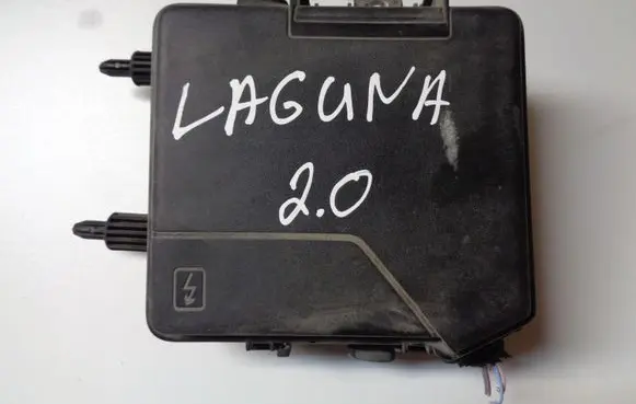 Renault Laguna III Fuse box set 284B60014RA
