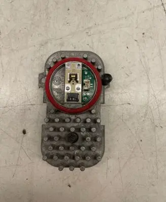 BMW Z4 E89 LED ballast control module 1305715084