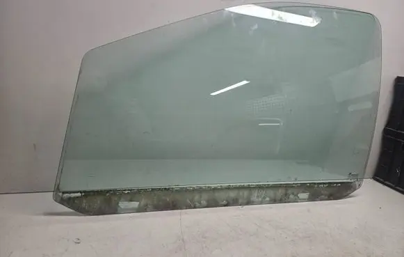 Seat Alhambra (Mk1) Front door window glass four-door