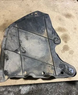 Volkswagen Jetta V Rear underbody cover/under tray 1K5825215B