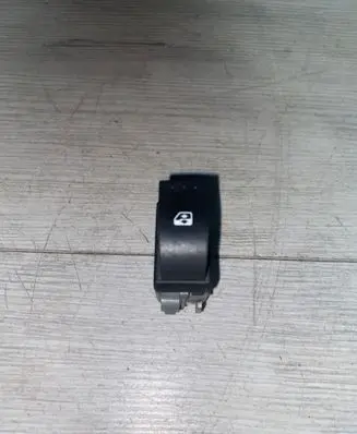 Renault Laguna II Electric window control switch 220510 28082