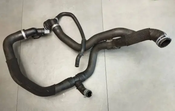 Skoda Octavia Mk4 Engine coolant pipe/hose 3Q0121049AA