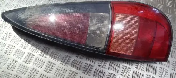 Renault Laguna I Rear/tail lights