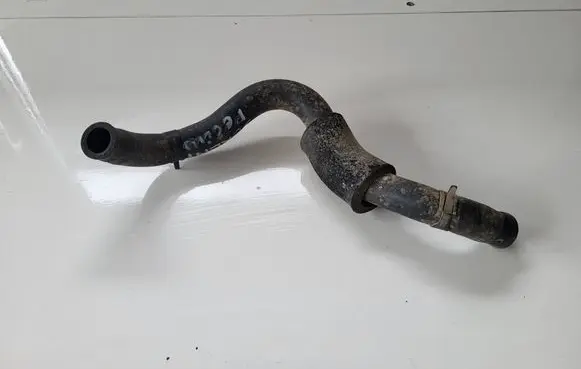 KIA Sorento Engine coolant pipe/hose