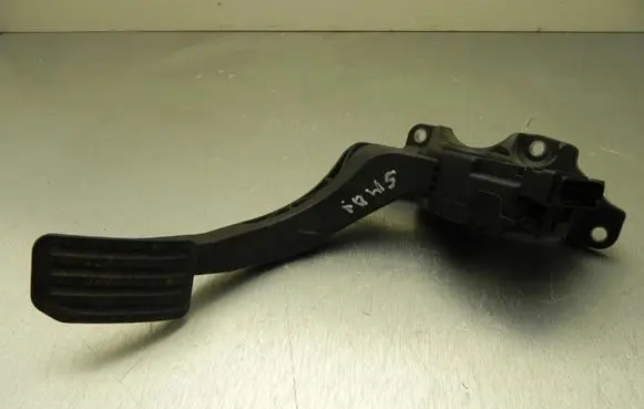 Ford S-MAX Accelerator throttle pedal 6G929F836MD I7569