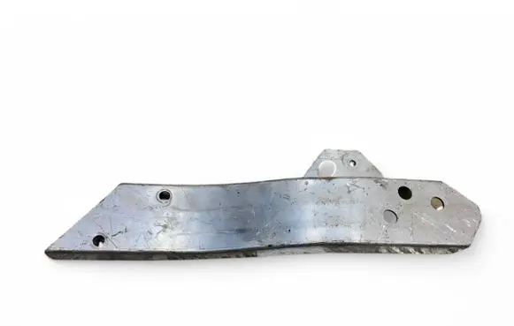 Radiator mount bracket