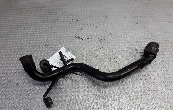 Volkswagen PASSAT B5 Engine coolant pipe/hose 038121071F