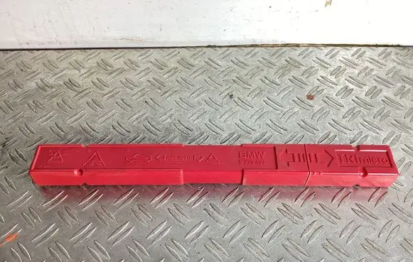 BMW 6 F06 Gran coupe Emergency warning sign 6770487