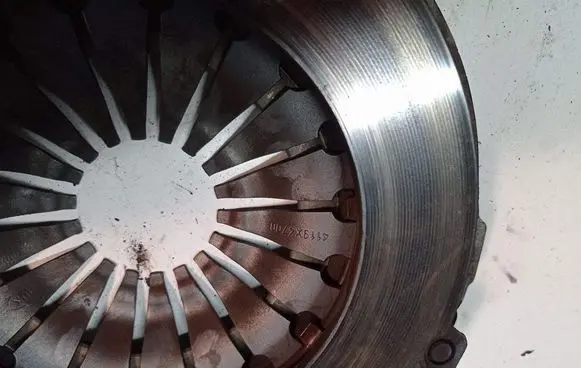 Opel Vectra C Pressure plate 121006410