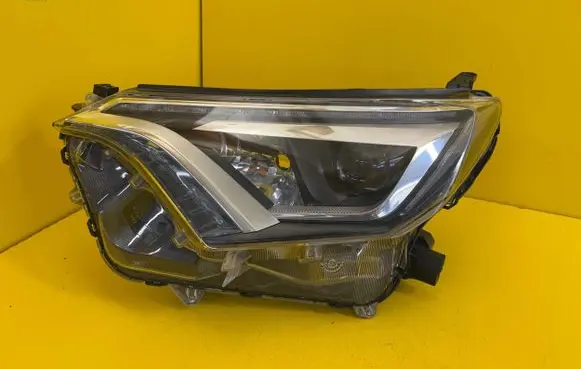 Toyota RAV 4 (XA40) Headlight/headlamp STANLEY42-84