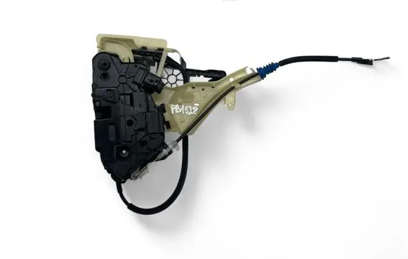Skoda Superb B6 (3T) Coupe door lock (next to the handle) 5N1837015E