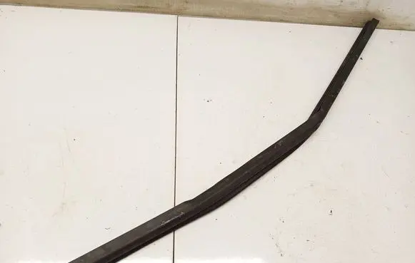 Opel Astra H Rear door glass trim molding 024468024