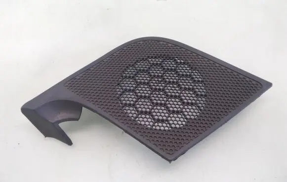 Jeep Grand Cherokee (WK) Subwoofer grill/trim 
