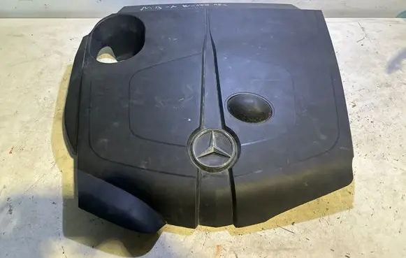 Mercedes-Benz A W176 Engine cover (trim) A6510102413 4012313D