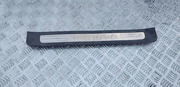 Hyundai Santa Fe Front sill trim cover 858712B000