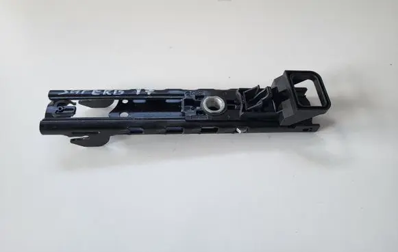 Skoda Superb B8 (3V) Seat belt height adjuster 