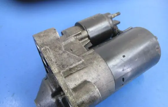 Renault Laguna II Starter motor 8200186148