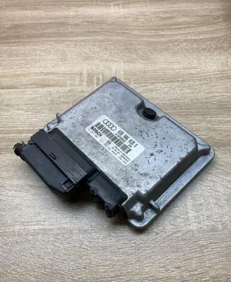 Audi A4 S4 B5 8D Engine control unit/module ECU 038906018S 0281001721