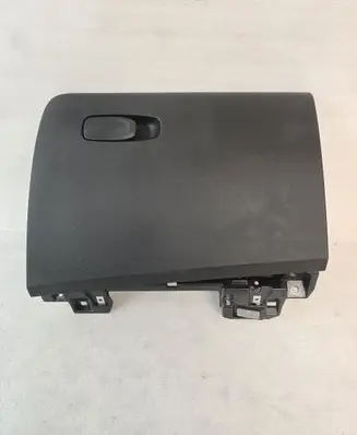Volvo V60 Glove box 31477861