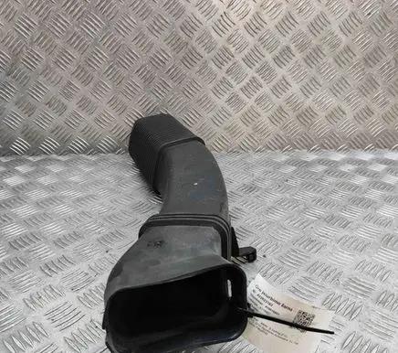BMW 5 F10 F11 Air intake duct part 7811597