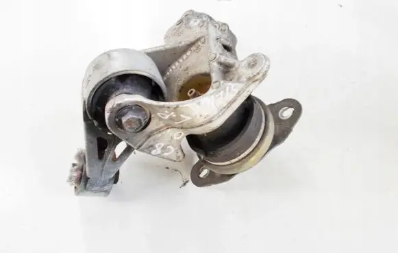 Citroen C8 Engine mount bracket