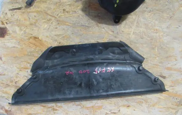 BMW X5 F15 Other engine bay part 51717309204 10834110