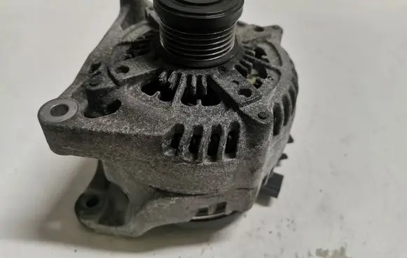BMW 3 F30 F35 F31 Generator/alternator 7605478