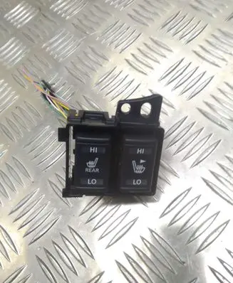 Nissan X-Trail T32 Seat heating switch