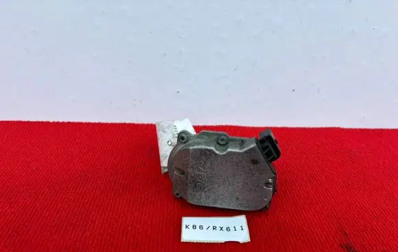 Audi A8 S8 D3 4E Intake manifold valve actuator/motor 057129086