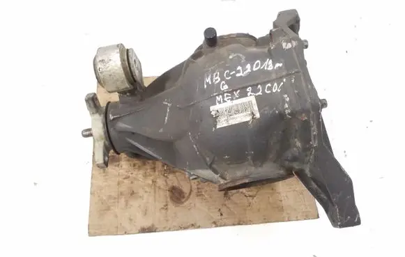 Mercedes-Benz C AMG W204 Rear differential A2043505966 A2073500914