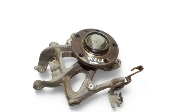 Rear wheel hub spindle/knuckle