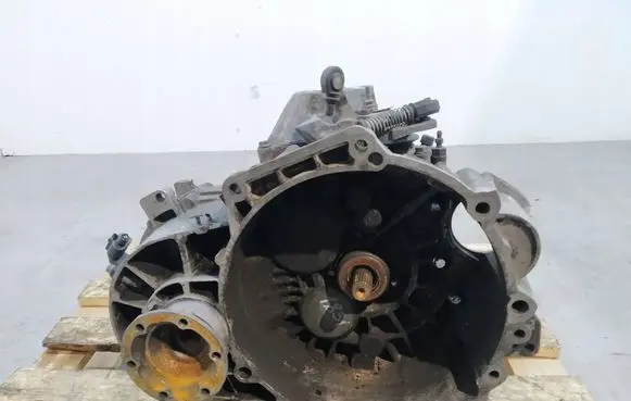 Volkswagen Golf IV Manual 5 speed gearbox DRW