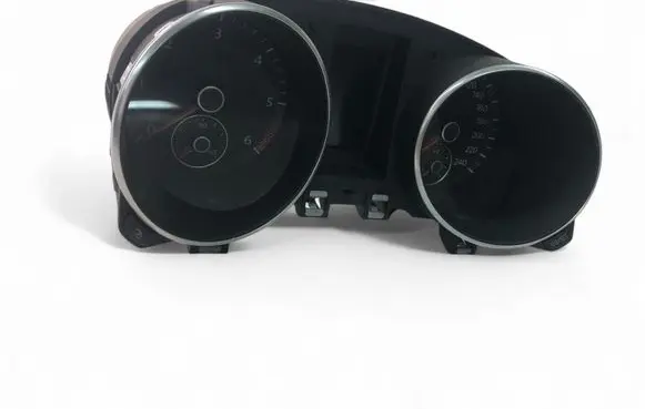 Volkswagen Golf VI Speedometer (instrument cluster) 5K0920870C