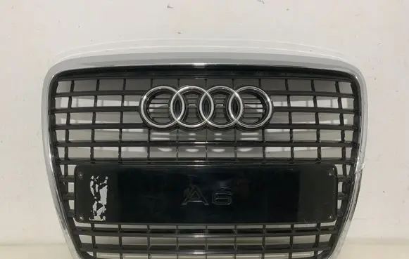 Audi A6 S6 C6 4F Front bumper upper radiator grill 4F0853651AQ