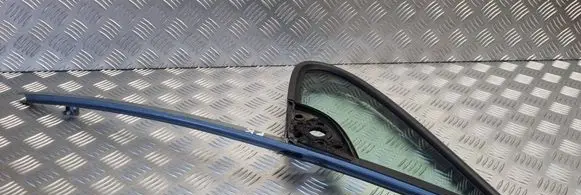 Peugeot 307 Front door vent window glass four-door 963445638