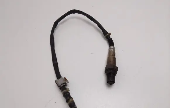 Skoda Octavia Mk2 (1Z) Lambda probe sensor 06F906252