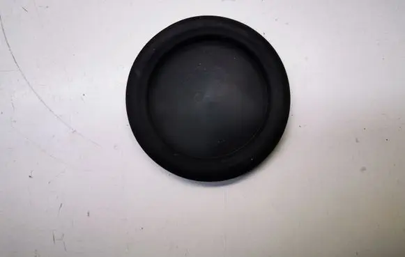 Mercedes-Benz E W212 Oil filler cap 169220180