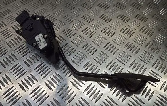 Nissan Almera Tino Accelerator pedal position sensor 18002BU410