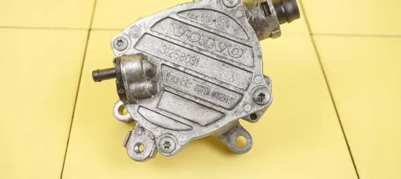 Volvo V60 Vacuum pump 31258031 D5204T3