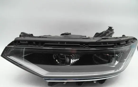 Volkswagen PASSAT B8 Headlight/headlamp 3G1941081P 90175144