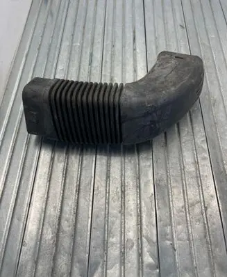 BMW 3 E90 E91 Air intake duct part 7790607 11564310
