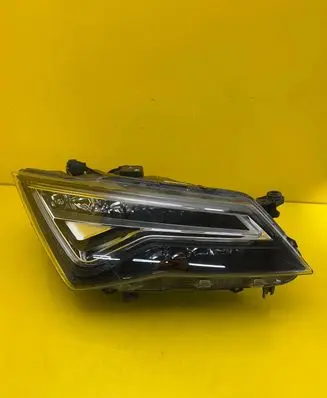 Seat Ateca Headlight/headlamp 576941774A