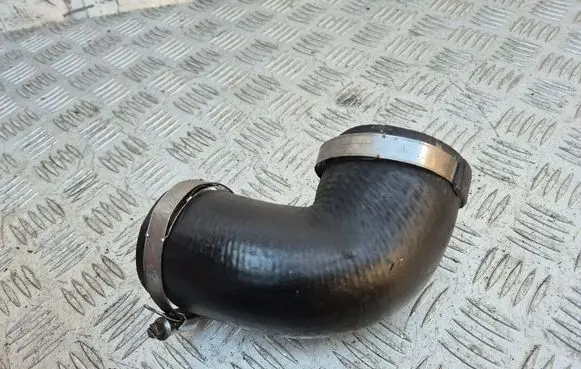 Intercooler hose/pipe