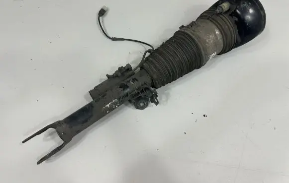BMW 7 G11 G12 Air suspension front shock absorber 6877554 6899038