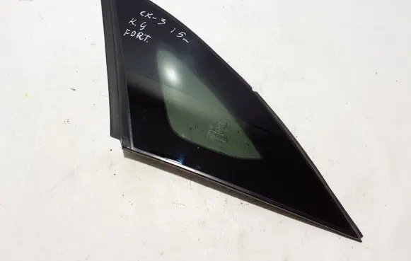 Mazda CX-3 Rear side window D10E-63-950