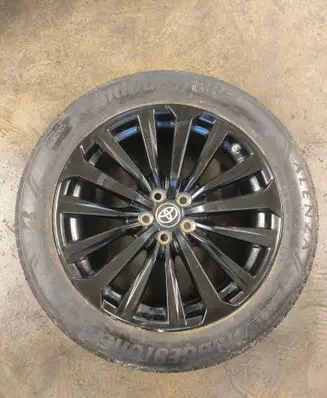 Toyota Highlander XU70 R20 alloy rim