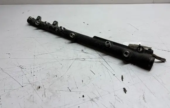 BMW 3 E90 E91 Fuel main line pipe 7795514 0445216015 012262