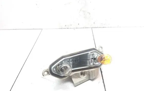 Opel Vectra C Tail light bulb cover holder 443042